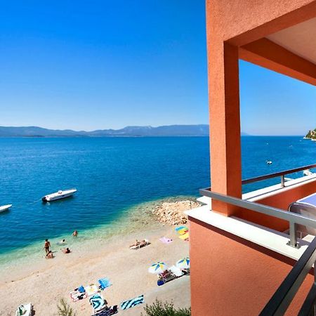 Apartments Villa Dorida Komarna Cameră foto